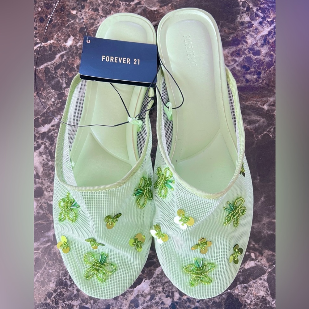 Forever 21 Green Mesh Beaded Sequin Butterfly Flats Sandals Size 9 NWT